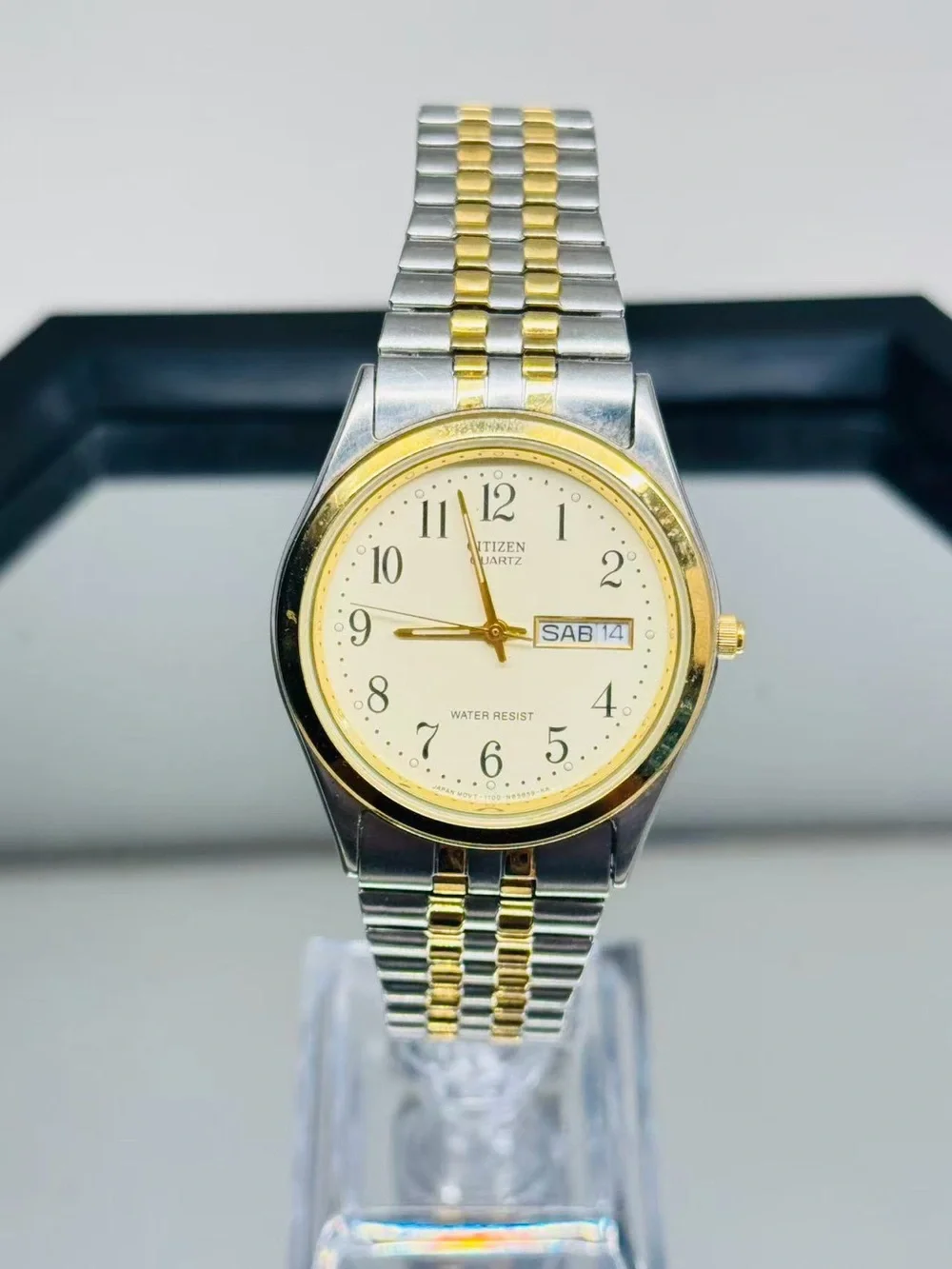 Vintage Citizen Quartz Day Date 34mm Gold Dial Men Watch New Battery Runs